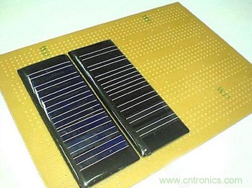 微型太陽(yáng)能供電板DIY，給手電筒收音機(jī)供電