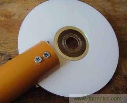 想減少電費(fèi)嗎？DIY一個(gè)迷你風(fēng)力發(fā)電機(jī)吧