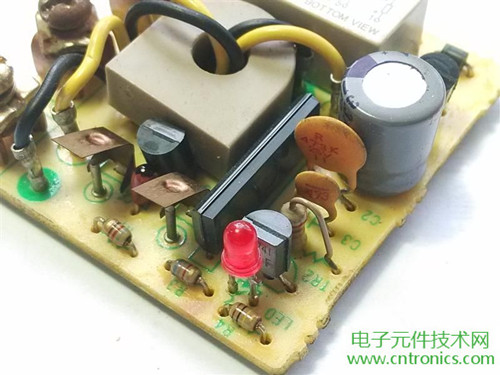 漏電保護(hù)器拆解：結(jié)構(gòu)有差異，做工不錯(cuò)