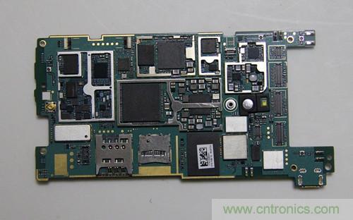 拆解4G新機索尼M35t：用料十足，易于維修
