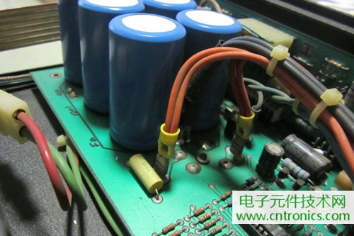 用料很給力！專業(yè)后級(jí)功放美國(guó)高峰FA1201拆解