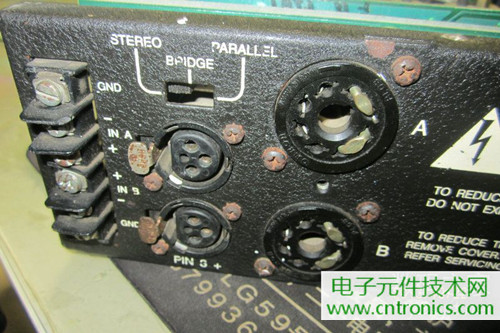 用料很給力！專業(yè)后級(jí)功放美國(guó)高峰FA1201拆解