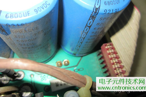 用料很給力！專業(yè)后級(jí)功放美國(guó)高峰FA1201拆解
