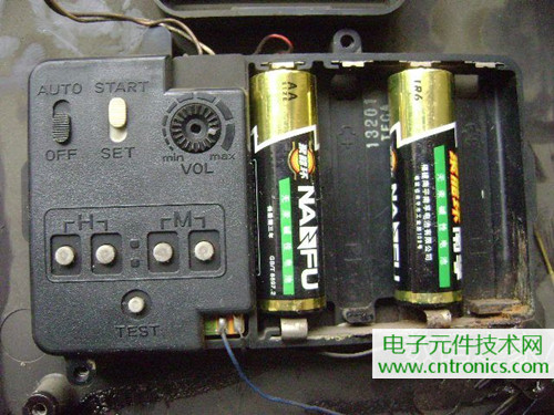 拆個老古董，日本精工石英電子掛鐘拆解