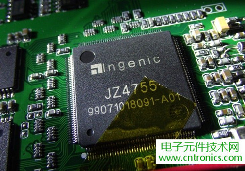 探秘電子紙！一款電紙書的電子墨水屏拆解