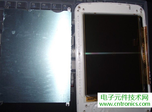 探秘電子紙！一款電紙書的電子墨水屏拆解