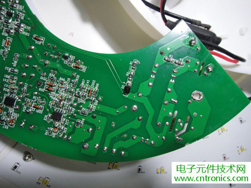 高端大氣上檔次！智能遙控調(diào)光LED吸頂燈拆解