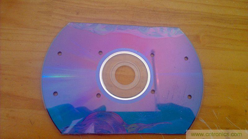 牛人力作！PCB版藍(lán)牙智能小車DIY