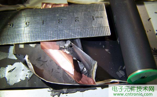 筆記本電池拆解，探秘電池內(nèi)部結(jié)構(gòu)