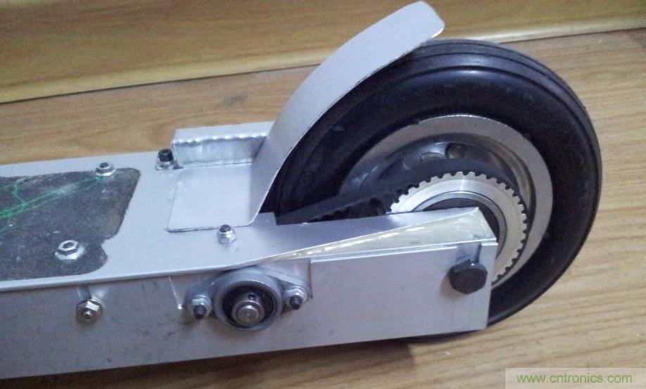 能工巧匠！DIY屬于你的電動滑板車！