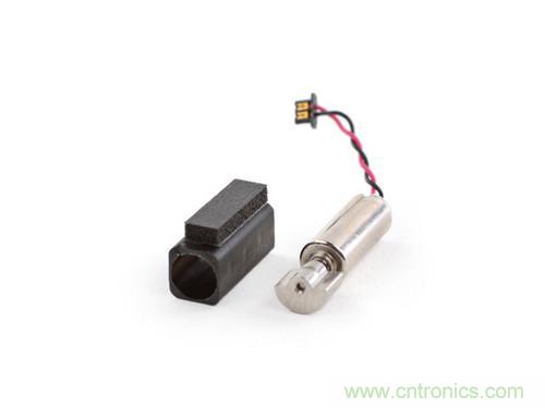 牛人強(qiáng)拆！新HTC One(M8)真機(jī)精密做工難修理