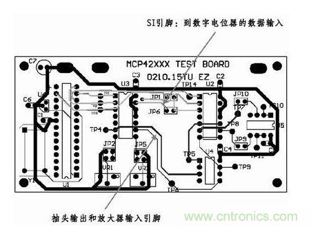 采用這種新的布線，將模擬線路和數(shù)字線路隔離開了。增大走線之間的距離，基本消除了在前面布線中造成干擾的數(shù)字噪聲。