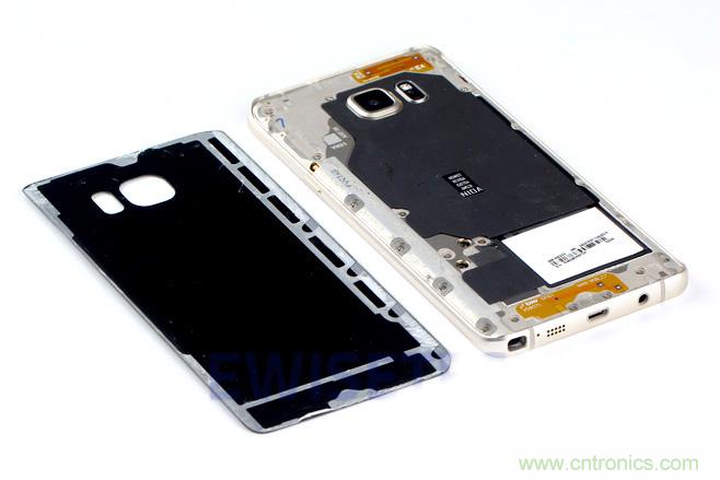 Galaxy Note5拆解，與S系列差距日漸模糊