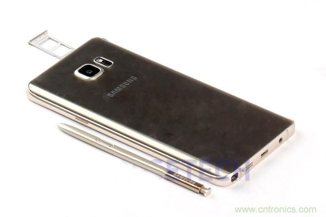 Galaxy Note5拆解，與S系列差距日漸模糊