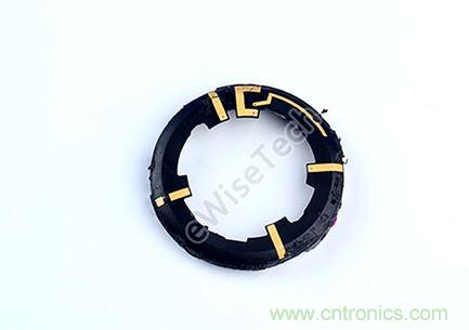 MOTO 360二代智能手表拆解：只有細(xì)節(jié)，沒(méi)有亮點(diǎn)