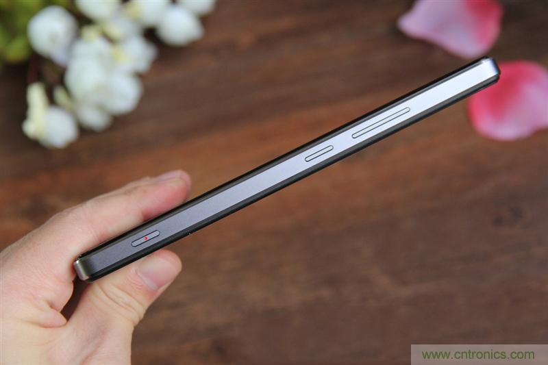 無邊框的 nubia Z9 ，一款既有驚喜，又有驚艷的智能手機
