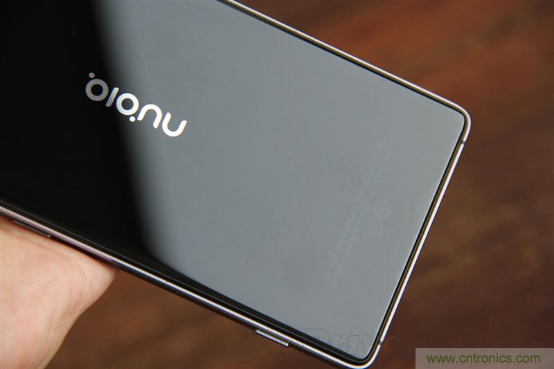 無邊框的 nubia Z9 ，一款既有驚喜，又有驚艷的智能手機