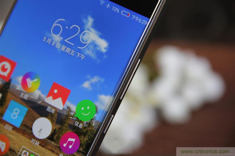 無邊框的 nubia Z9 ，一款既有驚喜，又有驚艷的智能手機