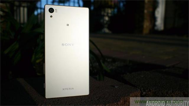 傳奇索尼，憑借Sony Xperia Z5能否在移動市場奪得一席之地？