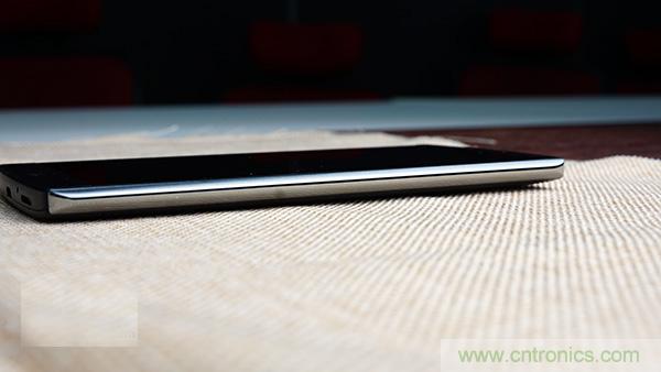 業(yè)界良心 LG V10 評(píng)測(cè):剛毅、冷峻，不失人性化