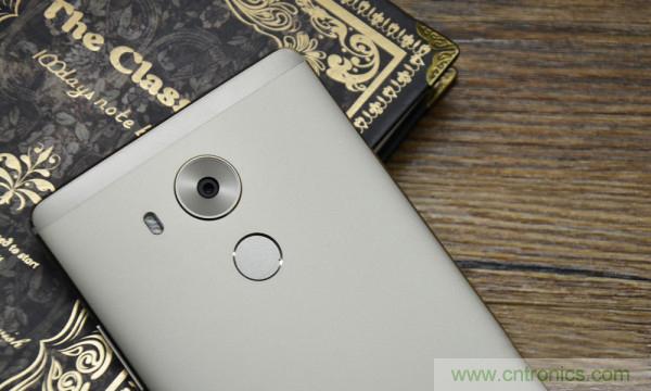 新旗艦Mate 8全評測：橫空出世！能否延續(xù)一機難求？