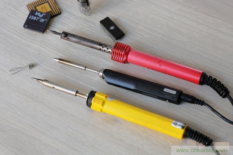 一款能喚起 70 后工程師朋友“童年趣事”的迷你電烙鐵！