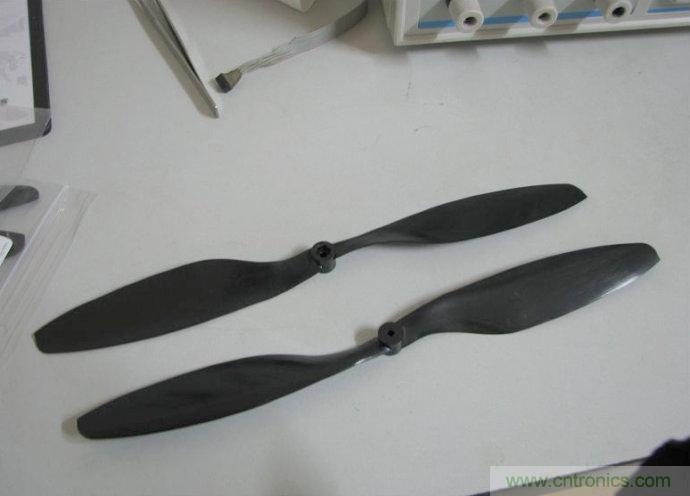 無人機 DIY 制作全過程，酷得不要不要的！