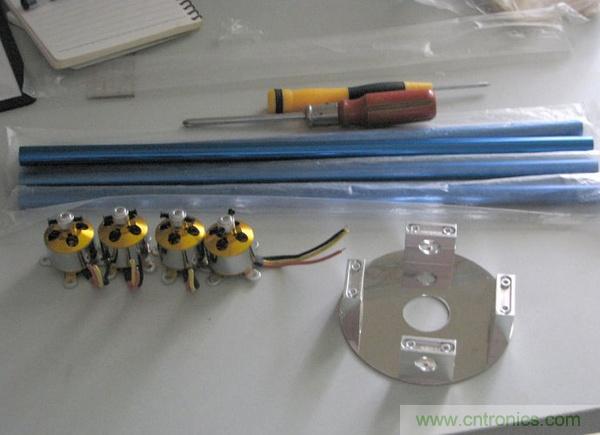 無人機 DIY 制作全過程，酷得不要不要的！