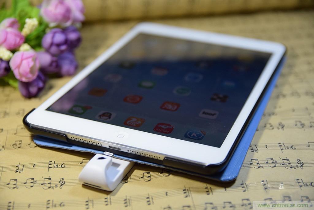不越獄，就能隨意給iPad增容的影音娛樂利器