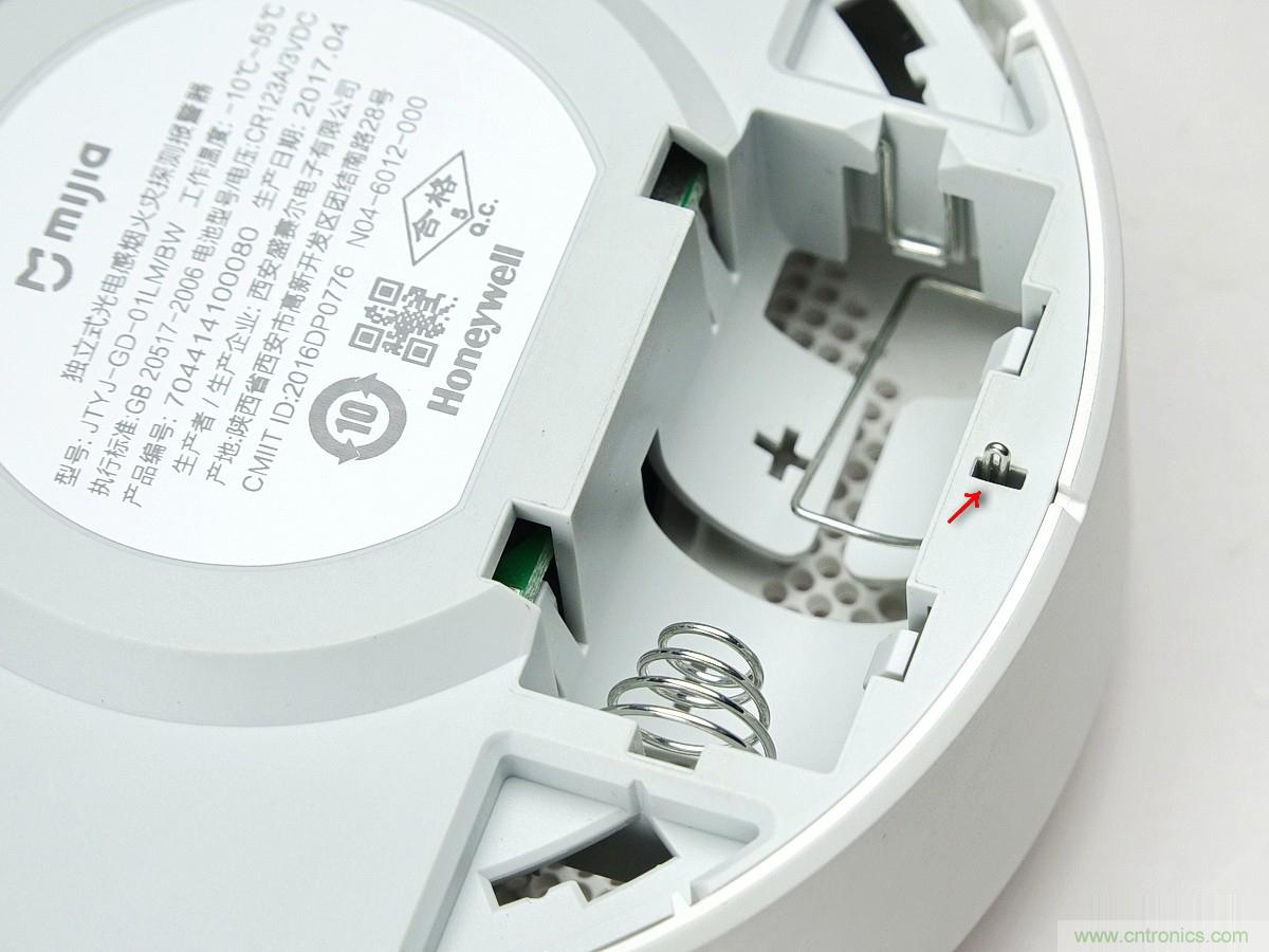 小米煙霧報警器拆解：一顆電池可用五年是如何做到的？
