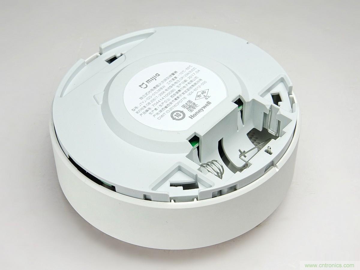 小米煙霧報警器拆解：一顆電池可用五年是如何做到的？