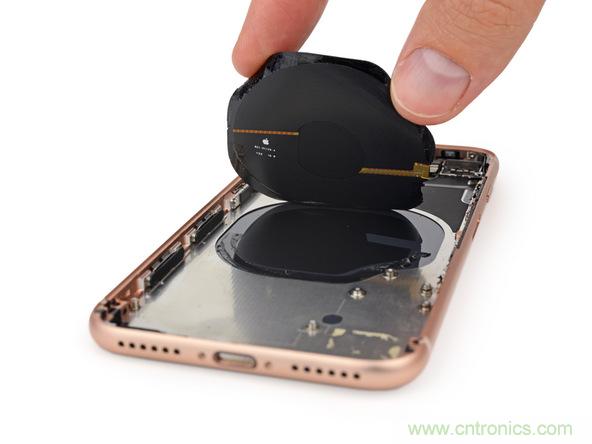 iPhone 8首拆：無線充電版本的iPhone 7？