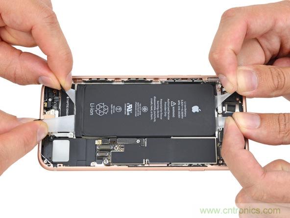 iPhone 8首拆：無線充電版本的iPhone 7？
