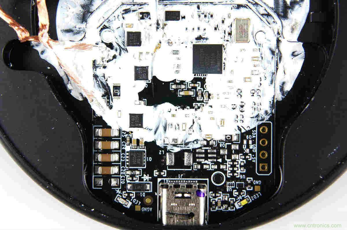拆解對比：系出同門，小米、紫米無線充電器的差別有多大？