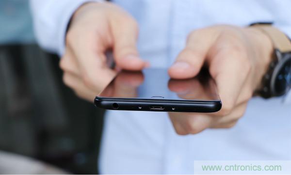魅族M15拆解：做工精致，壓感Home鍵采用中國芯