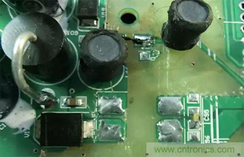 如何通過PCB布局設計來解決EMC問題？