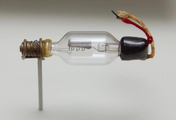 什么是電子管（真空管）？
